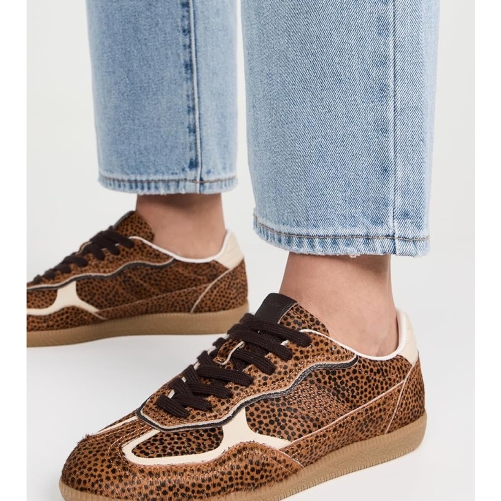 Women’s Brown Leopard Print Casual Sneakers Alohas NWOT SIZE 9